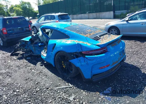 2016 Porsche 911 R from USA, damaged, VIN WP0AF2A93GS192623